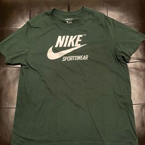 Nike tee shirt